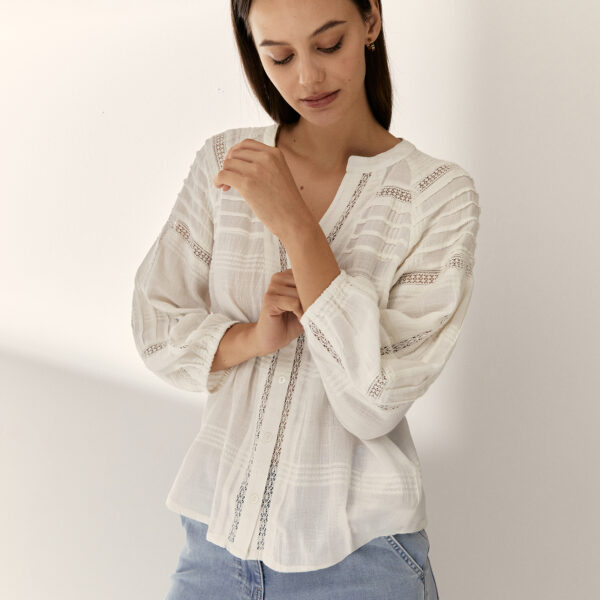 Blusa, camisa romántica Paz Torras - Imagen 4