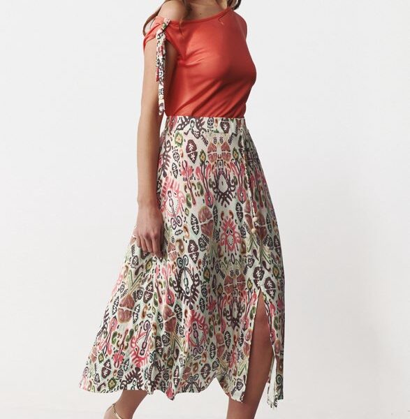 Camiseta hombro descubierto Quelbe